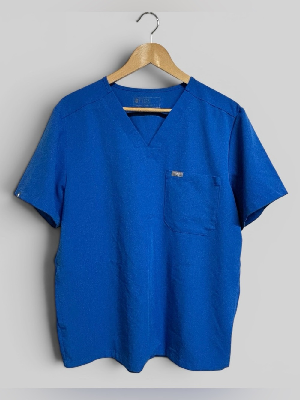 Figs Chisec 3-Pocket Mens Scrub Top Size Large Royal Blue